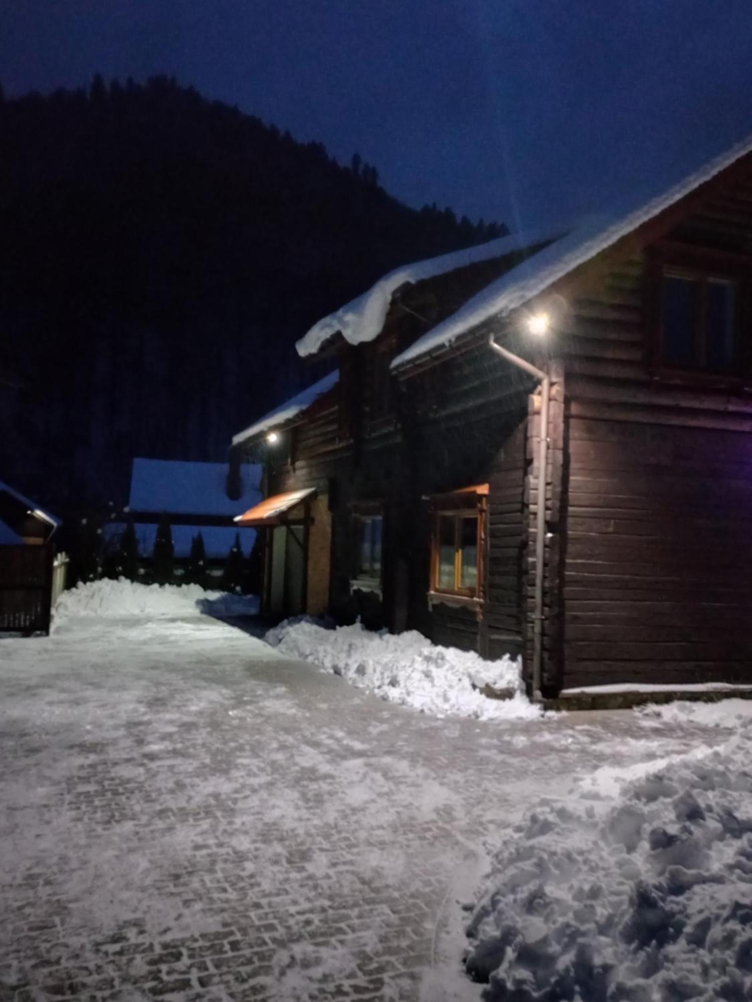 Ferienwohnung Знакова Хата Grebenov Exterior foto